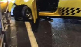 重庆网友爆料打车视频最新,打车冲突一幕引发热议，网友热议打车服务现状