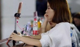 网红爆料女大学生跳舞视频,女大学生热舞视频引热议，青春活力展现校园风采