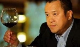 曾永毅爆料曾志伟视频播放,真相与争议并存