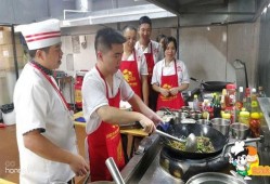 深圳厨师爆料事件视频,视频曝光惊人内幕