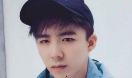 抖音男扮女的网红吃瓜,揭秘网络红人的真实生活